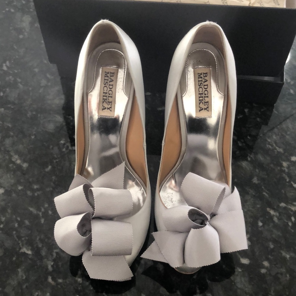 Badgley Mischka Pumps